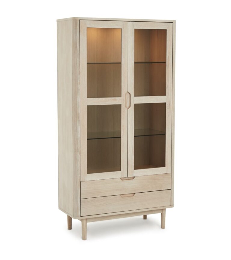nyborg-display-cabinet-1